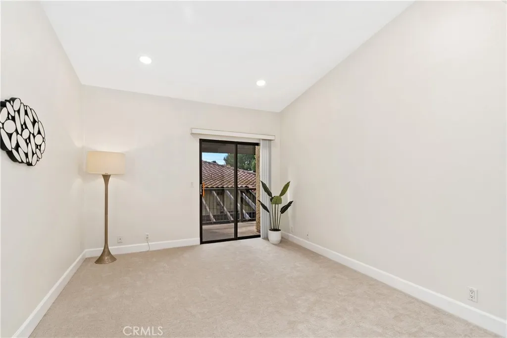 25521 Indian Hill Lane L, Laguna Hills, California 92653 home-pic-18